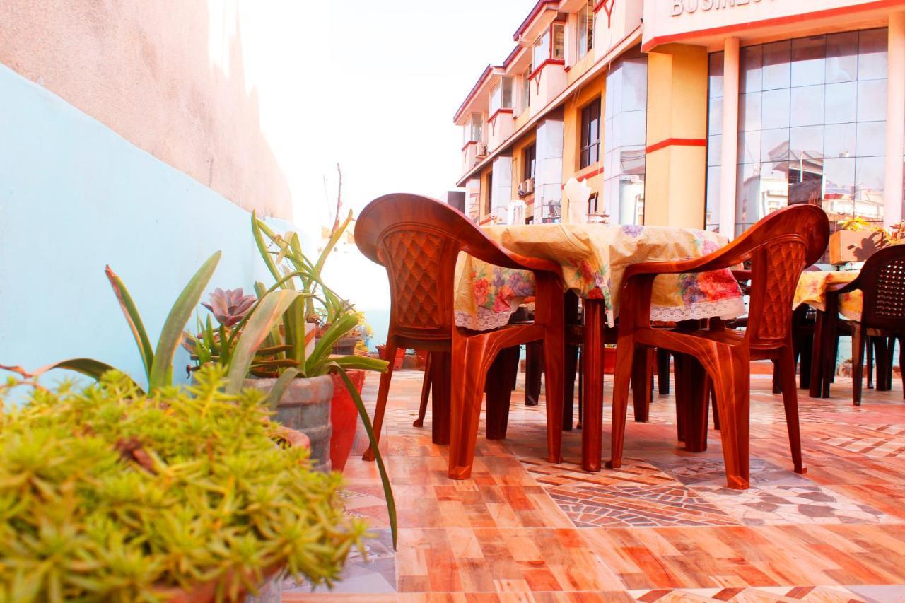 Mountain Backpackers Hostel Kathmandu Exterior photo
