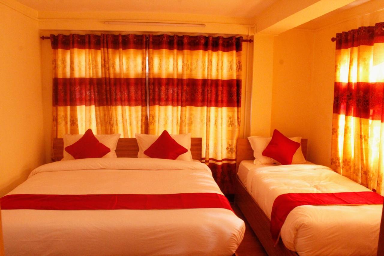 Mountain Backpackers Hostel Kathmandu Exterior photo